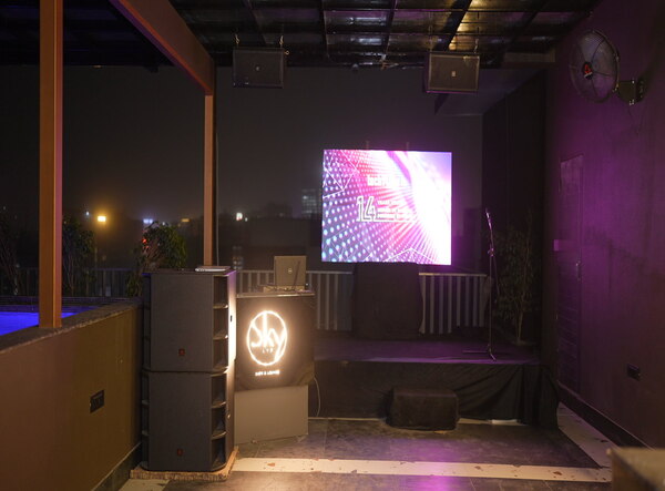 Skylyf Cafe & Lounge